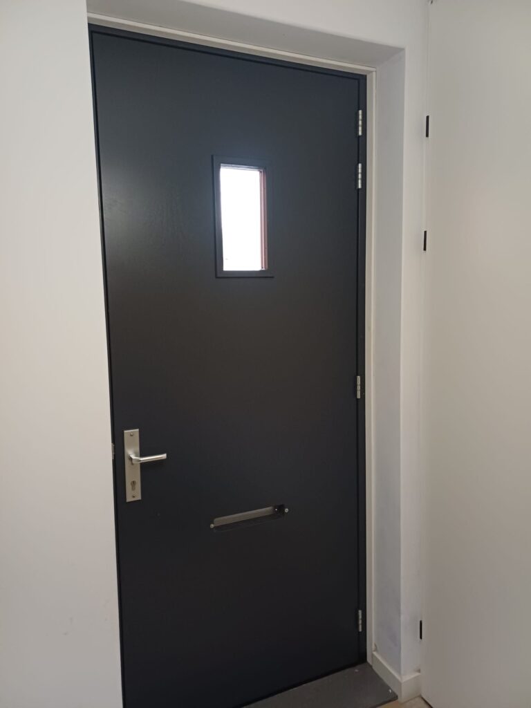 houten-voordeur-vervangen-delft